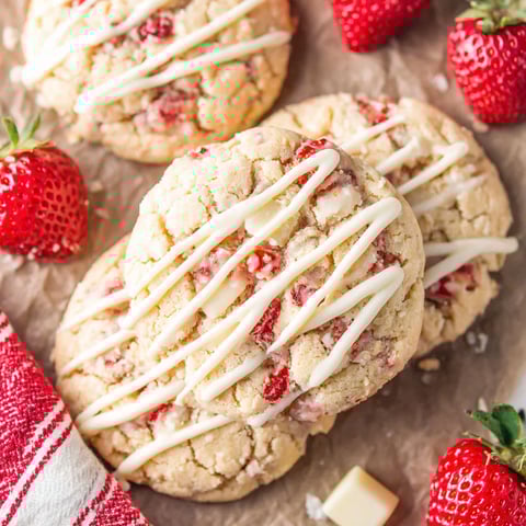 A close up of a strawberry shortcake cookie.